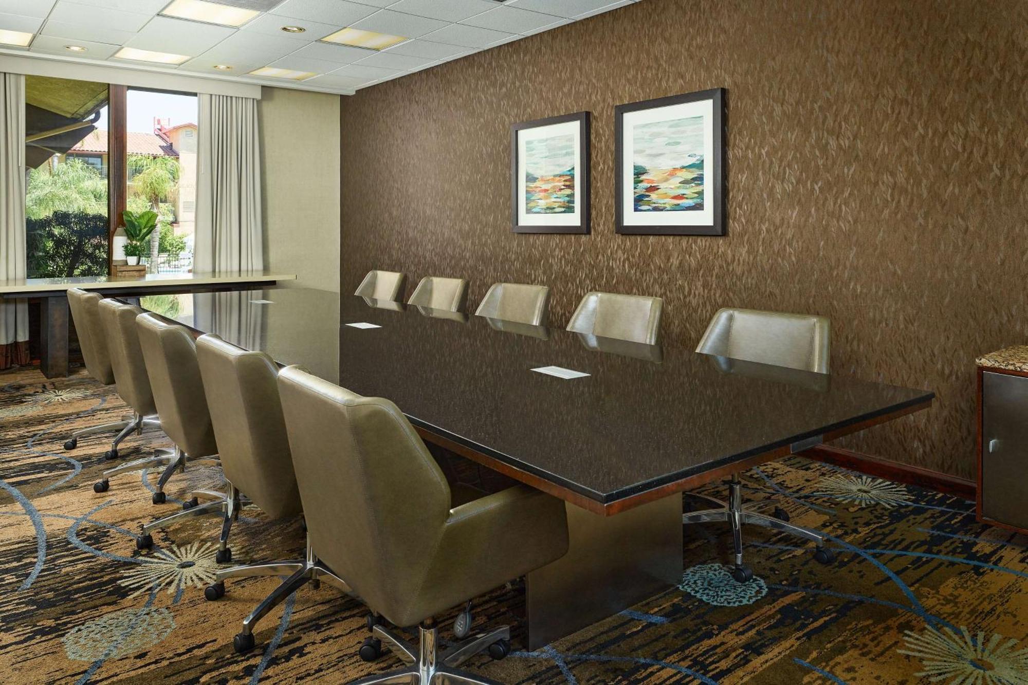Doubletree By Hilton Ontario Airport Hotel Luaran gambar