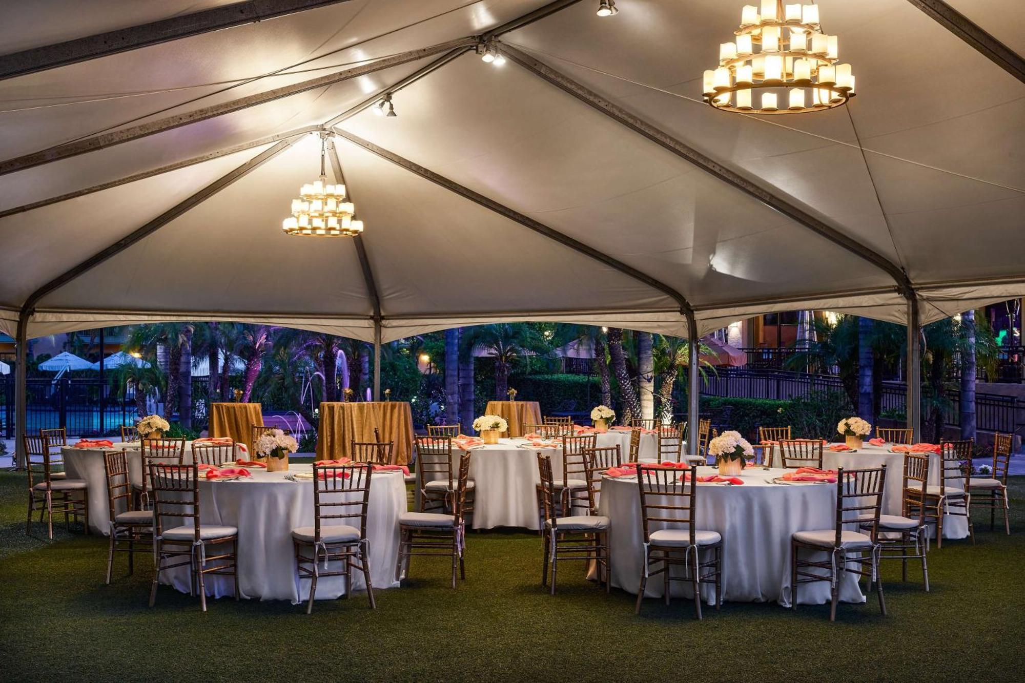 Doubletree By Hilton Ontario Airport Hotel Luaran gambar